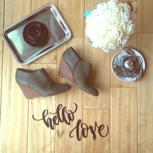 | wardrobe essential | nine west booties